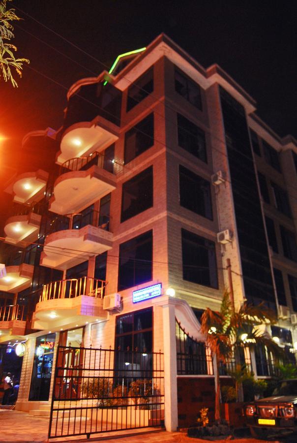 Best Point Hotel Daressalam Exterior foto